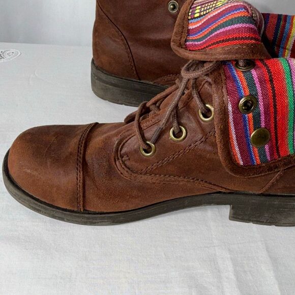 American Eagle Boho Fold-Over Combat Boots Women’s 8 Brown Faux Leather Aztec Wo - Picture 7 of 14